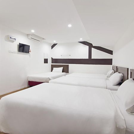 Charlies Boutique Hotel جورج تاون المظهر الخارجي الصورة