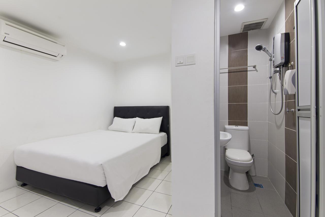 Charlies Boutique Hotel جورج تاون المظهر الخارجي الصورة